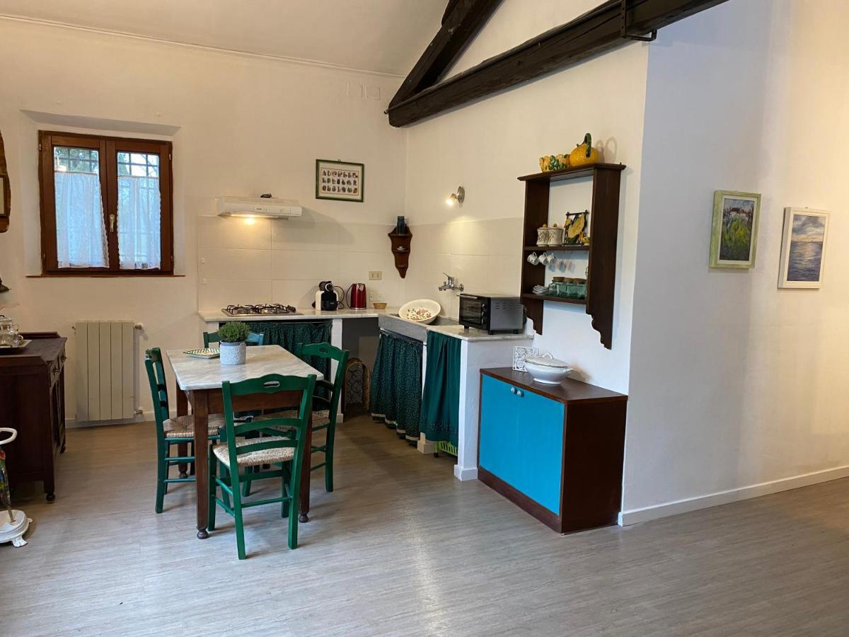 Fioralice Guest House Fauglia ภายนอก รูปภาพ