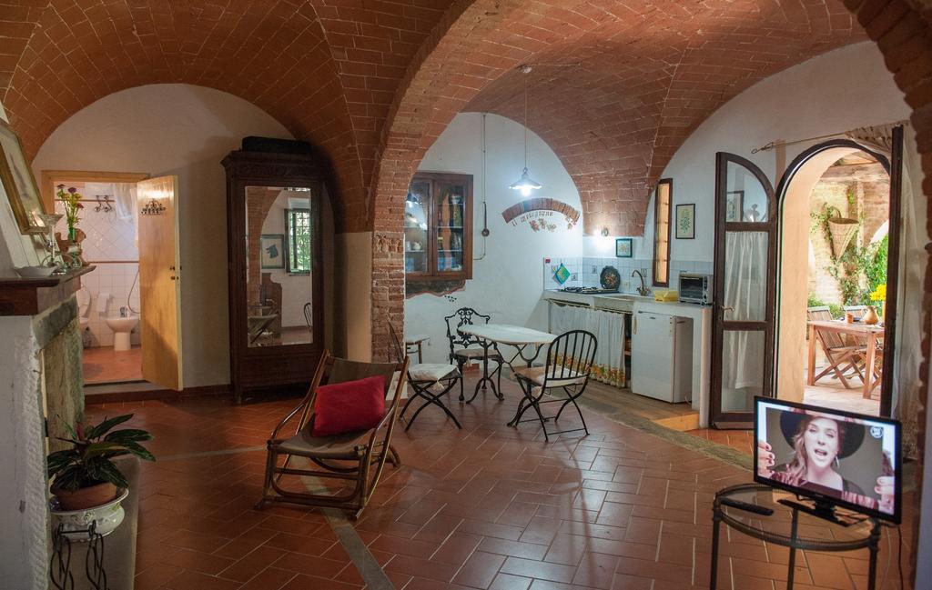 Fioralice Guest House Fauglia ห้อง รูปภาพ
